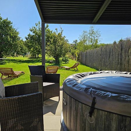 Holiday Home Znojmo W/ Wellness & Wine Zewnętrze zdjęcie