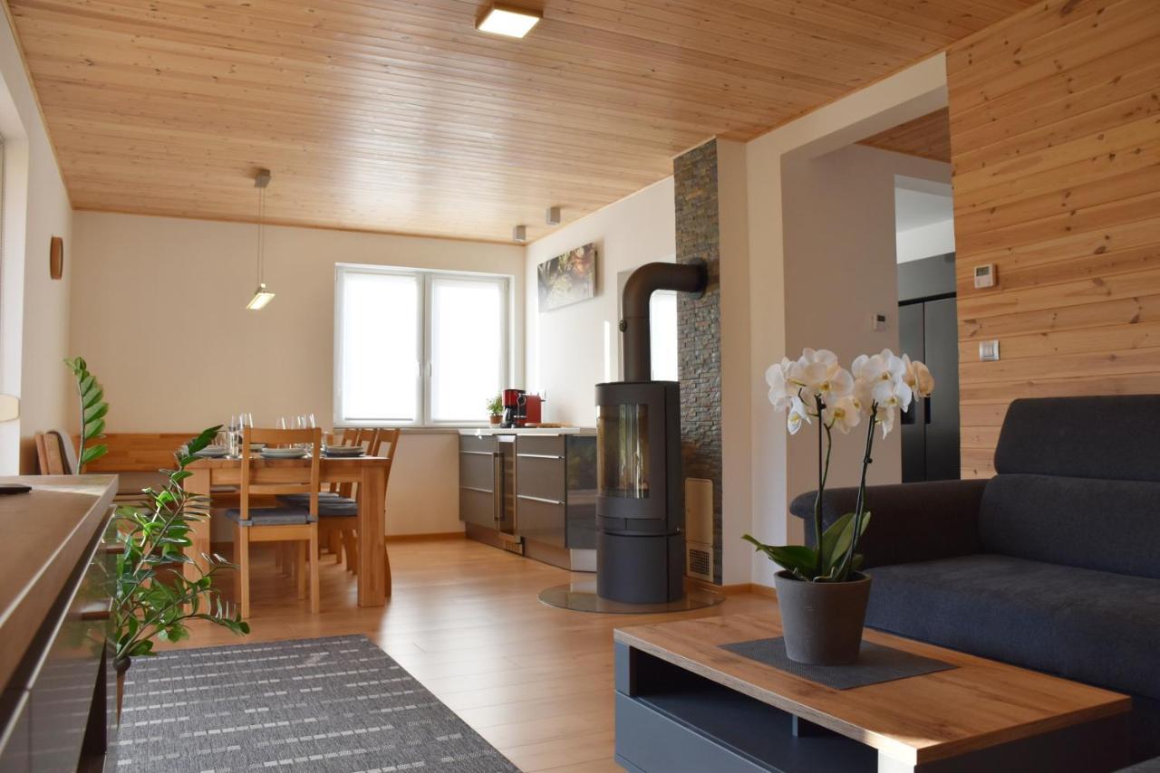 Holiday Home Znojmo W/ Wellness & Wine Zewnętrze zdjęcie