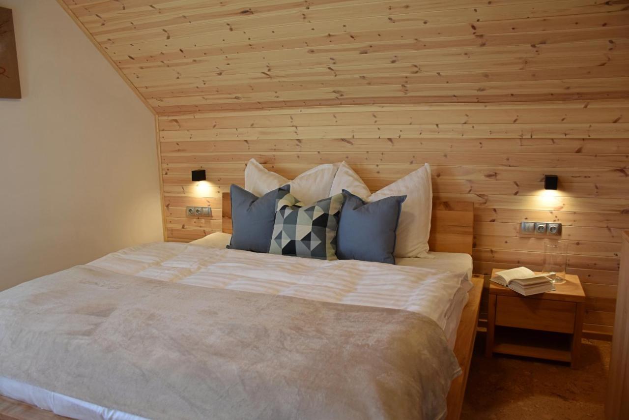 Holiday Home Znojmo W/ Wellness & Wine Zewnętrze zdjęcie