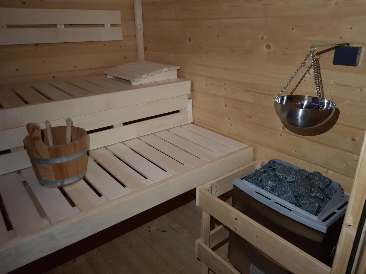 Holiday Home Znojmo W/ Wellness & Wine Zewnętrze zdjęcie